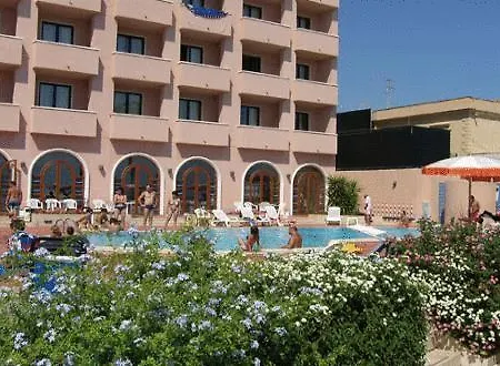 Hotel Club Solunto Mare 3*