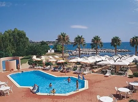 Hotel Club Solunto Mare 3*